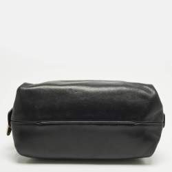 مملوكة مسبقًا Carolina Herrera Chain Black Logo Embossed Leather and Suede Satchel