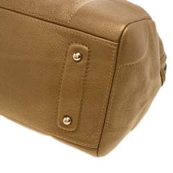 Pre Owned حقيبة كارولينا هيريرا جلد ذهبي ميتاليك