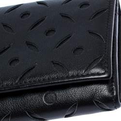 Pre Owned Carolina Herrera Black Lasercut Leather Flap Continental Wallet