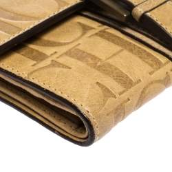 Pre Owned Carolina Herrera Beige Monogram Leather Buckle Flap Compact Wallet