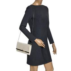 Pre Owned Carolina Herrera Light Cream Leather Flap Chain Clutch