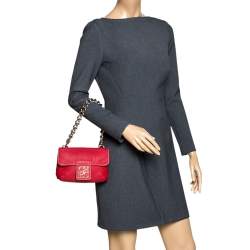Pre Owned Carolina Herrera Red Leather Double Flap Chain Bag