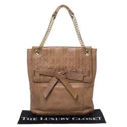 Pre Owned Carolina Herrera Light Brown Embossed Leather Bow Flap Hobo