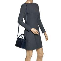 مملوكة مسبقًا حقيبة كارولينا هيريرا جلد مونوغرامي أزرق و نوبوك