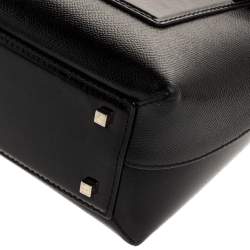 Pre Owned Carolina Herrera Black Monogram Patent Leather Push Lock Top Handle Bag