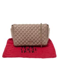 Pre Owned Carolina Herrera Beige Quilted Leather Flap Chain Shoulder Bag