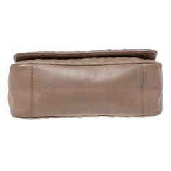 Pre Owned Carolina Herrera Beige Quilted Leather Flap Chain Shoulder Bag