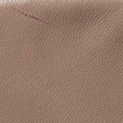 Pre Owned Carolina Herrera Beige Quilted Leather Flap Chain Shoulder Bag