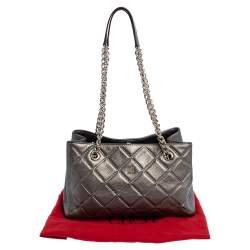 Pre Owned Carolina Herrera Metallic Quilted Leather Shopper Tote