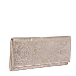Pre Owned Carolina Herrera Gold Floral Embossed Leather Flap Continental Wallet