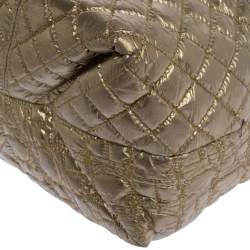 Pre Owned Carolina Herrera Metallic Gold Quilted Signature Leather Chain Tote