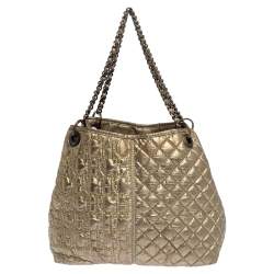 Pre Owned Carolina Herrera Metallic Gold Quilted Signature Leather Chain Tote