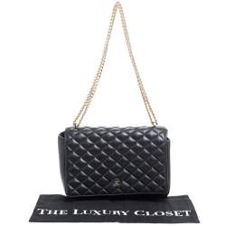 Pre Owned Carolina Herrera Black Quilted Leather Flap Chain Shoulder Bag