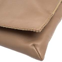 Pre Owned Carolina Herrera Beige Leather Flap Crossbody Bag