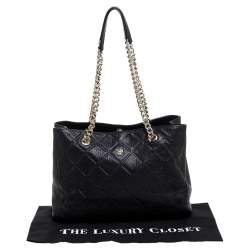 Pre Owned Carolina Herrera Black Quilted Leather Chain Tote