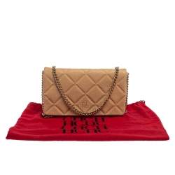 Pre Owned Carolina Herrera Beige Quilted Embossed Leather Flap Chain Clutch
