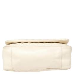 Pre Owned Carolina Herrera Off White Quilted Leather Flap Crossbody Bag