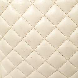 Pre Owned Carolina Herrera Off White Quilted Leather Flap Crossbody Bag