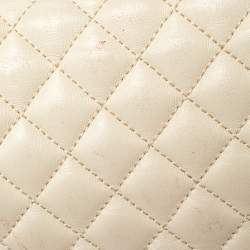 Pre Owned Carolina Herrera Off White Quilted Leather Flap Crossbody Bag