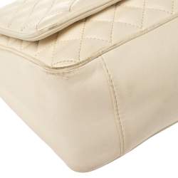 Pre Owned Carolina Herrera Off White Quilted Leather Flap Crossbody Bag
