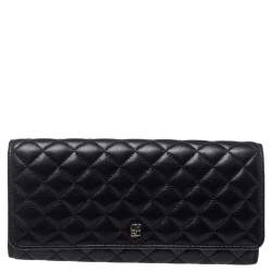 Pre Owned Carolina Herrera Black Quilted Leather Flap Wallet