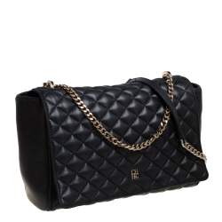 Pre Owned Carolina Herrera Black Quilted Leather Flap Chain Shoulder Bag