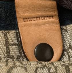 Pre Owned Carolina Herrera Navy Blue Monogram Leather Large Andy Boston Bag