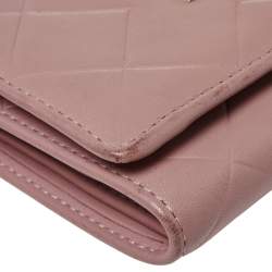 Pre Owned Carolina Herrera Nude Pink Quilted Leather Logo Flap Trifold Wallet
