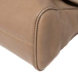 Pre Owned Carolina Herrera Beige Leather Minuetto Flap Top Handle Bag