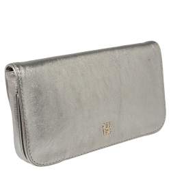 Pre Owned Carolina Herrera Metallic Silver Leather Flap Clutch