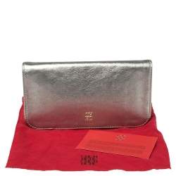Pre Owned Carolina Herrera Metallic Silver Leather Flap Clutch