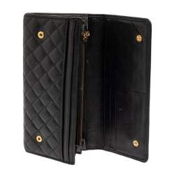 Pre Owned Carolina Herrera Black Quilted Leather Flap Wallet