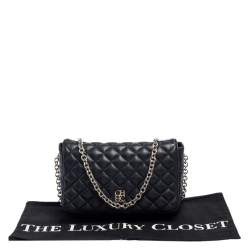 Pre Owned Carolina Herrera Black Quilted Leather Flap Crossbody Bag