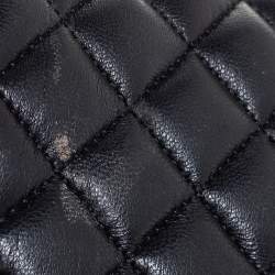 Pre Owned Carolina Herrera Quilted Leather Chain Crossbody Bag