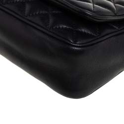 Pre Owned Carolina Herrera Quilted Leather Chain Crossbody Bag