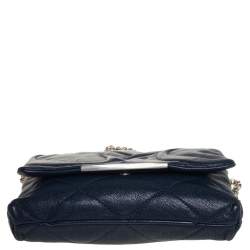 Pre Owned Carolina Herrera Blue Quilted Leather Flap Chain Shoulder Bag