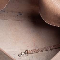 Pre Owned Carolina Herrera Beige Leather Minuetto Top Handle Bag