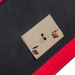 Pre Owned Carolina Herrera Red/Black Patent and Leather Crossbody Bag