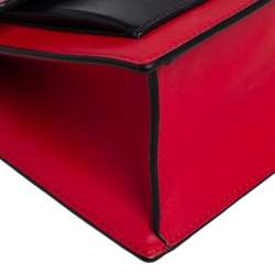 Pre Owned Carolina Herrera Red/Black Patent and Leather Crossbody Bag