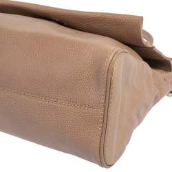 Pre Owned Carolina Herrera Beige Leather Minuetto Flap Top Handle Bag