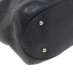 Pre Owned Carolina Herrera Black Pebbled Leather Chain Shoulder Bag