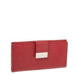 Pre Owned Carolina Herrera Red Leather Flap Continental Wallet
