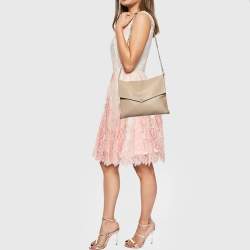 Pre Owned Carolina Herrera Beige Leather Shoulder Bag