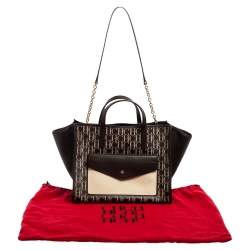 Pre Owned Carolina Herrera White/Dark Brown Signature Coated Canvas Front Pocket Tote