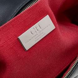 Pre Owned Carolina Herrera Black Quilted Leather Front Zip Crossbody Bag