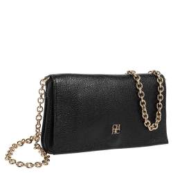 Pre Owned Carolina Herrera Black Leather Flap Chain Shoulder Bag
