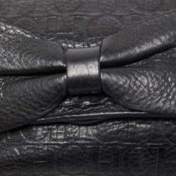 Pre Owned Carolina Herrera Black Monogram Embossed Leather Bow Chain Clutch