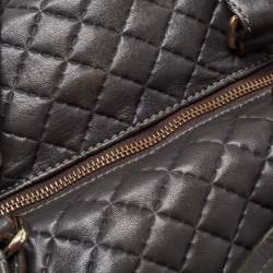 Pre Owned Carolina Herrera Grey Quilted Leather Pleated Chain Hobo