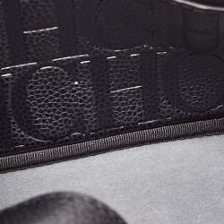 Pre Owned Carolina Herrera Black Leather Logo Flap Chain Bag