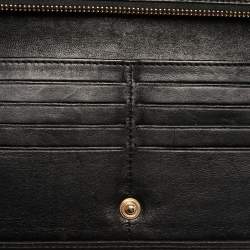 Pre Owned Carolina Herrera Black Chevron Quilted Leather Bifold Continental Wallet